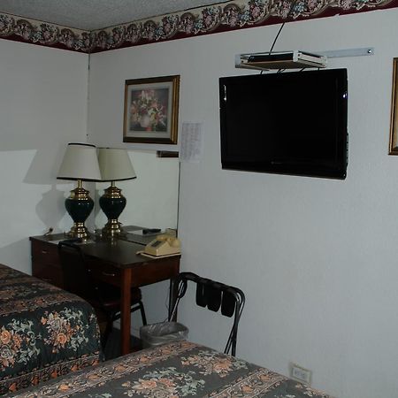Skyliner Motel Stroud Екстер'єр фото
